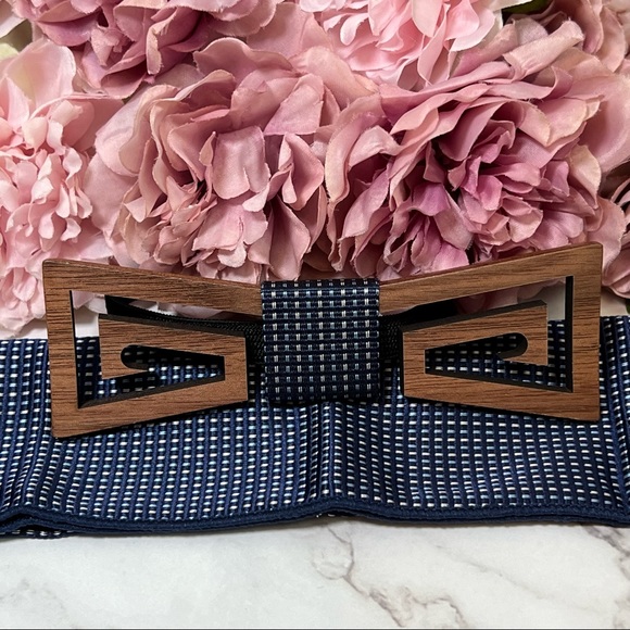 Handmade Wood Butterfly Bow Tie Cufflinks Navy Blue Pocket Square Set - Picture 5 of 16